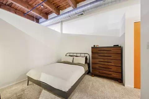 Bedroom - 215 N Aberdeen St #B401, Chicago, IL 60607 photo 1 of 2