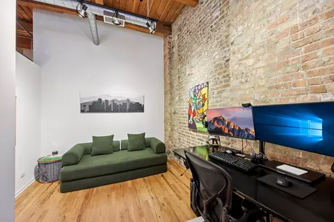 Other - 215 N Aberdeen St #B401, Chicago, IL 60607 photo 1 of 5