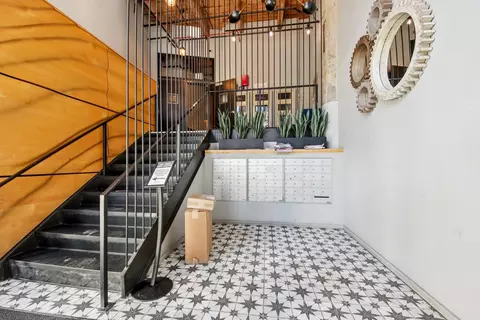 Entry Way - 215 N Aberdeen St #B401, Chicago, IL 60607 photo 2 of 2