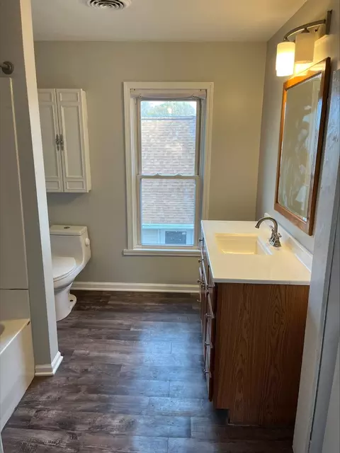 Bath - 702 E Joliet St, Ottawa, IL 61350 photo 1 of 1