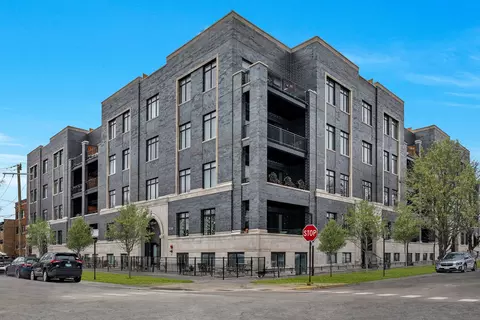 5748 N Hermitage Ave #307, Chicago, IL 60660