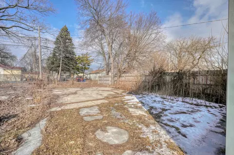 Exterior - 1020 W 104th Pl, Chicago, IL 60643 photo 3 of 3