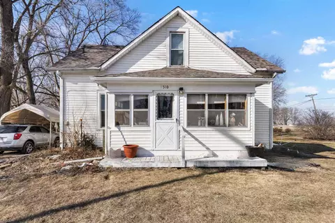 510 Mulvain St, Durand, IL 61024