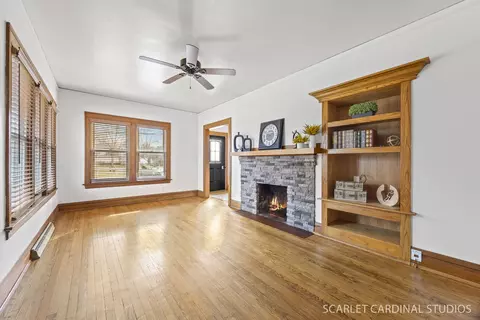 Living - 524 Western Ave, Wheaton, IL 60187 photo 2 of 2