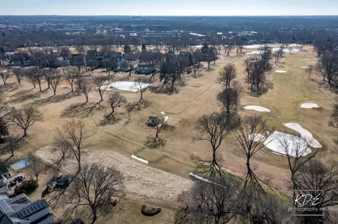 View/Area - 1127 Thunderbird Ln, Naperville, IL 60563 photo 6 of 8