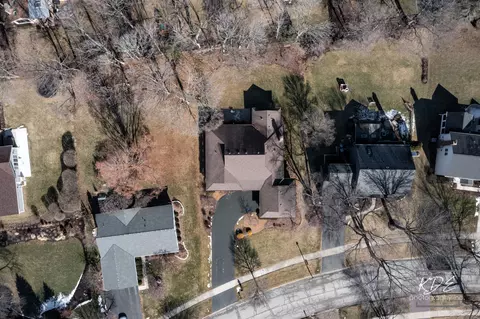 View/Area - 1127 Thunderbird Ln, Naperville, IL 60563 photo 8 of 8