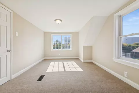 Bedroom - 7705 Columbia Dr, Bridgeview, IL 60455 photo 5 of 7