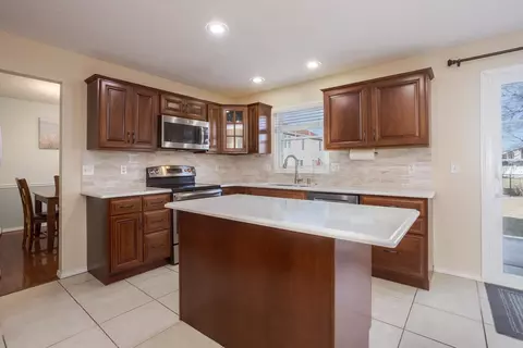 Kitchen - 2884 Three Eagles St, Normal, IL 61761 photo 1 of 8