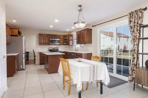 Kitchen - 2884 Three Eagles St, Normal, IL 61761 photo 8 of 8