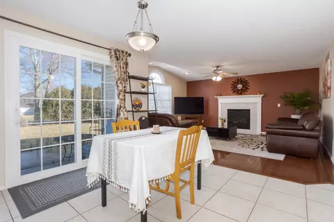 Dining - 2884 Three Eagles St, Normal, IL 61761 photo 3 of 3