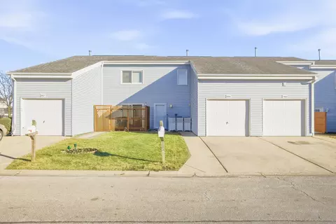 1905 Basswood Ln, Glendale Heights, IL 60139