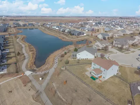 View/Area - 2501 Fieldstone Ct, Normal, IL 61761 photo 7 of 8