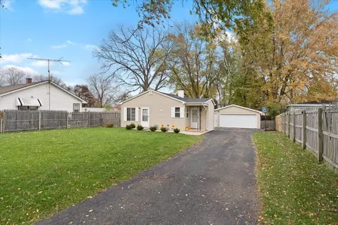 38195 N Charleston Rd, Beach Park, IL 60087