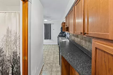 Entry Way - 527 E 4th St, Centralia, IL 62801 photo 2 of 3
