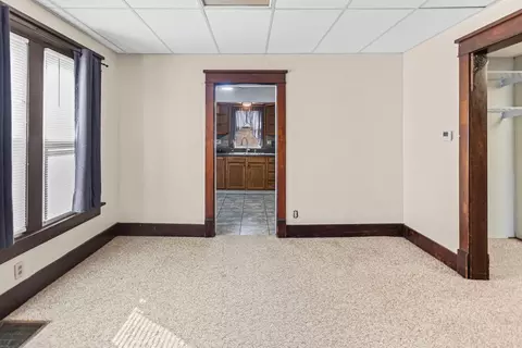 Living - 527 E 4th St, Centralia, IL 62801 photo 2 of 4