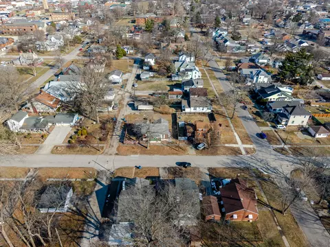 View/Area - 527 E 4th St, Centralia, IL 62801 photo 4 of 4
