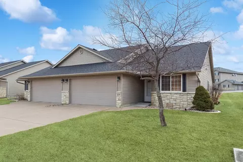Exterior - 1699 E Lomar St #0, Eldridge, IA 52748 photo 2 of 3