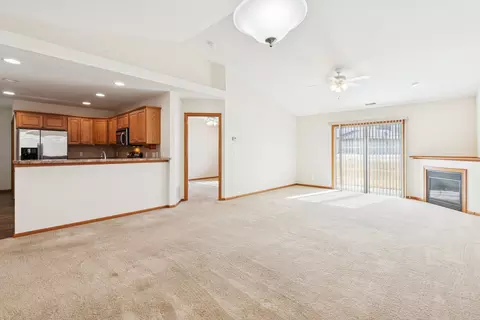Living - 1699 E Lomar St #0, Eldridge, IA 52748 photo 4 of 4