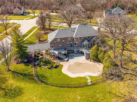 View/Area - 519 Litchfield Ln, Bartlett, IL 60103 photo 3 of 7