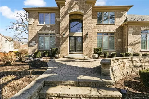 Exterior - 519 Litchfield Ln, Bartlett, IL 60103 photo 2 of 6