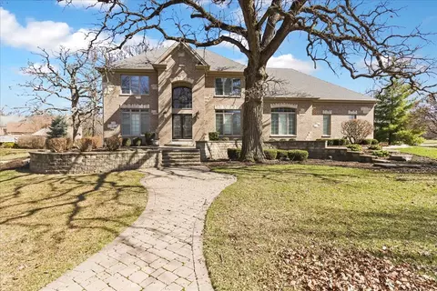 Exterior - 519 Litchfield Ln, Bartlett, IL 60103 photo 1 of 6