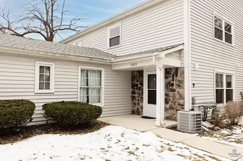 1387 S Glen Cir #D, Aurora, IL 60506