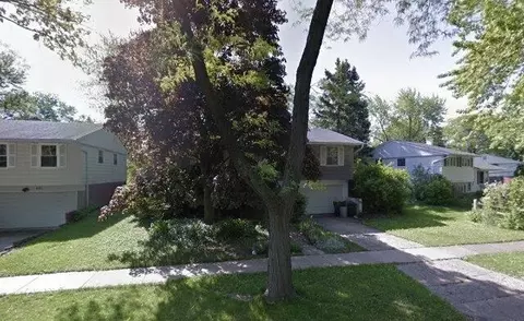 449 White Pine Rd, Buffalo Grove, IL 60089