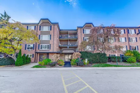 1126 S New Wilke Rd #307, Arlington Heights, IL 60005