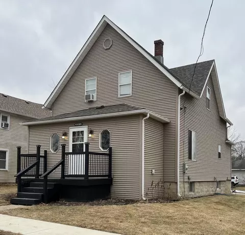 304 S 3rd St, Kirkland, IL 60146