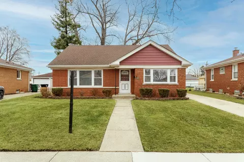 11053 Mandel Ave, Westchester, IL 60154