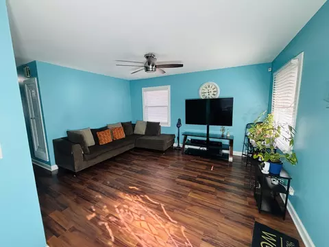 Living - 694 Parkway Ave, Elgin, IL 60120 photo 1 of 1