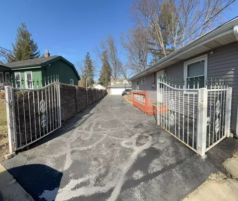 Other - 694 Parkway Ave, Elgin, IL 60120 photo 3 of 4