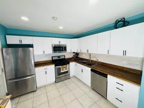 Kitchen - 694 Parkway Ave, Elgin, IL 60120 photo 1 of 3