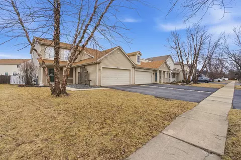 3713 Mustang Rd, Joliet, IL 60435
