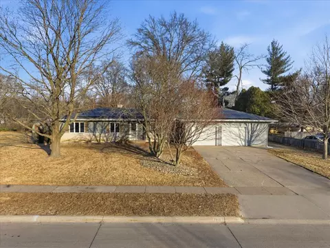 Other - 2610 31st St, Moline, IL 61265 photo 3 of 16