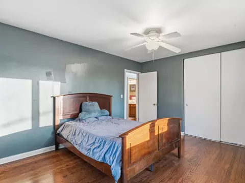 Bedroom - 2610 31st St, Moline, IL 61265 photo 2 of 7