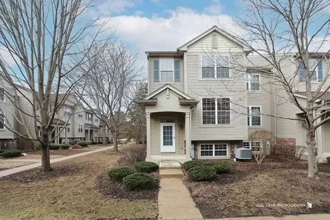 759 Cherry Creek Dr, Grayslake, IL 60030