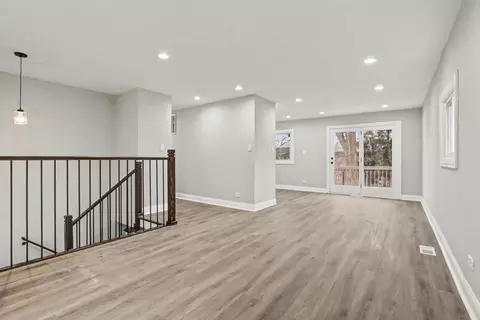Living - 19632 Walnut St, Mokena, IL 60448 photo 2 of 4