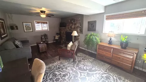 Living - 846 Brookside Dr, Bartlett, IL 60103 photo 4 of 5