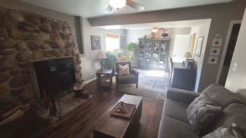 Living - 846 Brookside Dr, Bartlett, IL 60103 photo 5 of 5