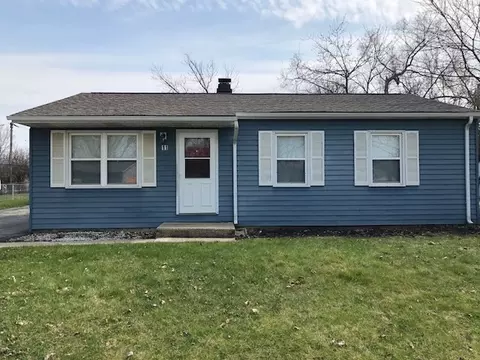 11 E Streamwood Blvd, Streamwood, IL 60107