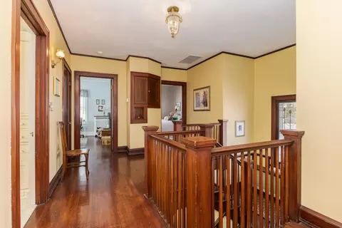 Entry Way - 1926 E Oakland Ave, Bloomington, IL 61701 photo 11 of 13