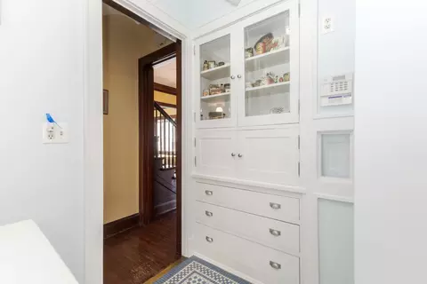 Entry Way - 1926 E Oakland Ave, Bloomington, IL 61701 photo 7 of 13