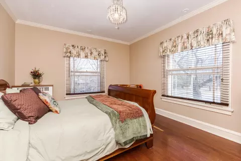 Bedroom - 1926 E Oakland Ave, Bloomington, IL 61701 photo 3 of 8