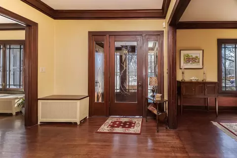 Entry Way - 1926 E Oakland Ave, Bloomington, IL 61701 photo 3 of 13