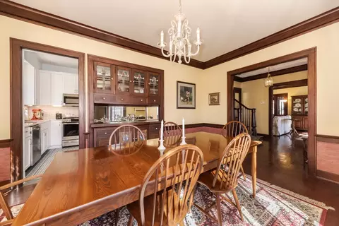 Dining - 1926 E Oakland Ave, Bloomington, IL 61701 photo 4 of 6