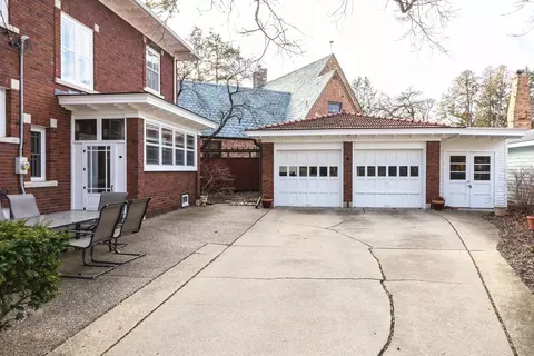 Exterior - 1926 E Oakland Ave, Bloomington, IL 61701 photo 10 of 14
