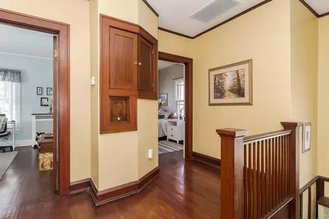 Entry Way - 1926 E Oakland Ave, Bloomington, IL 61701 photo 12 of 13