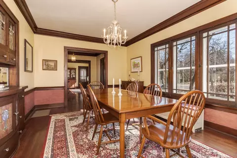 Dining - 1926 E Oakland Ave, Bloomington, IL 61701 photo 3 of 6