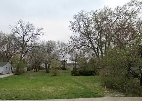 Undisclosed, Downers Grove, IL 60516